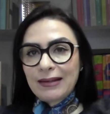 مشاهد ثلاثة