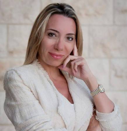 وسائط التَّواصل الاجتماعيّ وتوجيه السُّلوكيَّات الواقعيَّة والافتراضيَّة