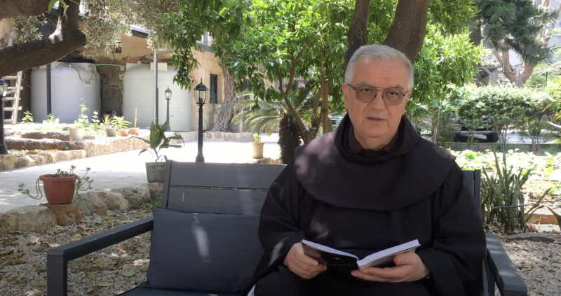 جلسة مع كتّاب الدار : كتاب كرّسهم بالحقّ مع الأب نجيب إبراهيم.